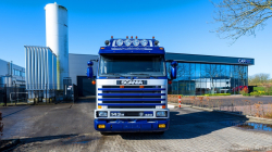 20260329-Tom-Holding-00028